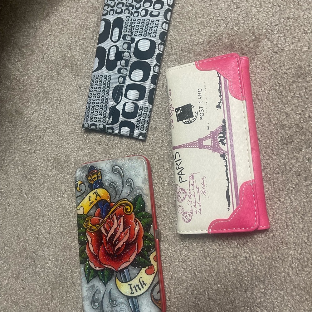 3 wallets brand new